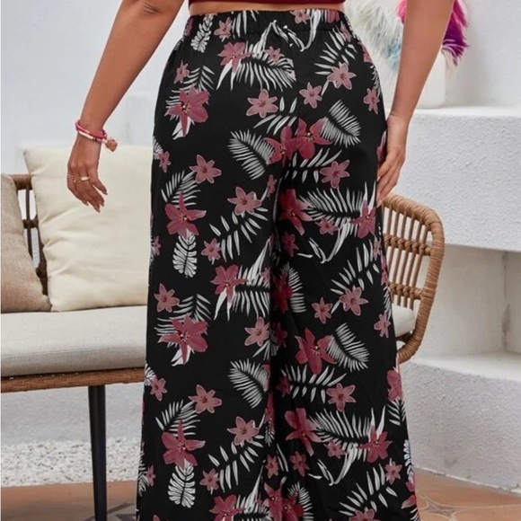 Black and Pink Wide Leg Pants with Tropical Print - Picture 3 of 4